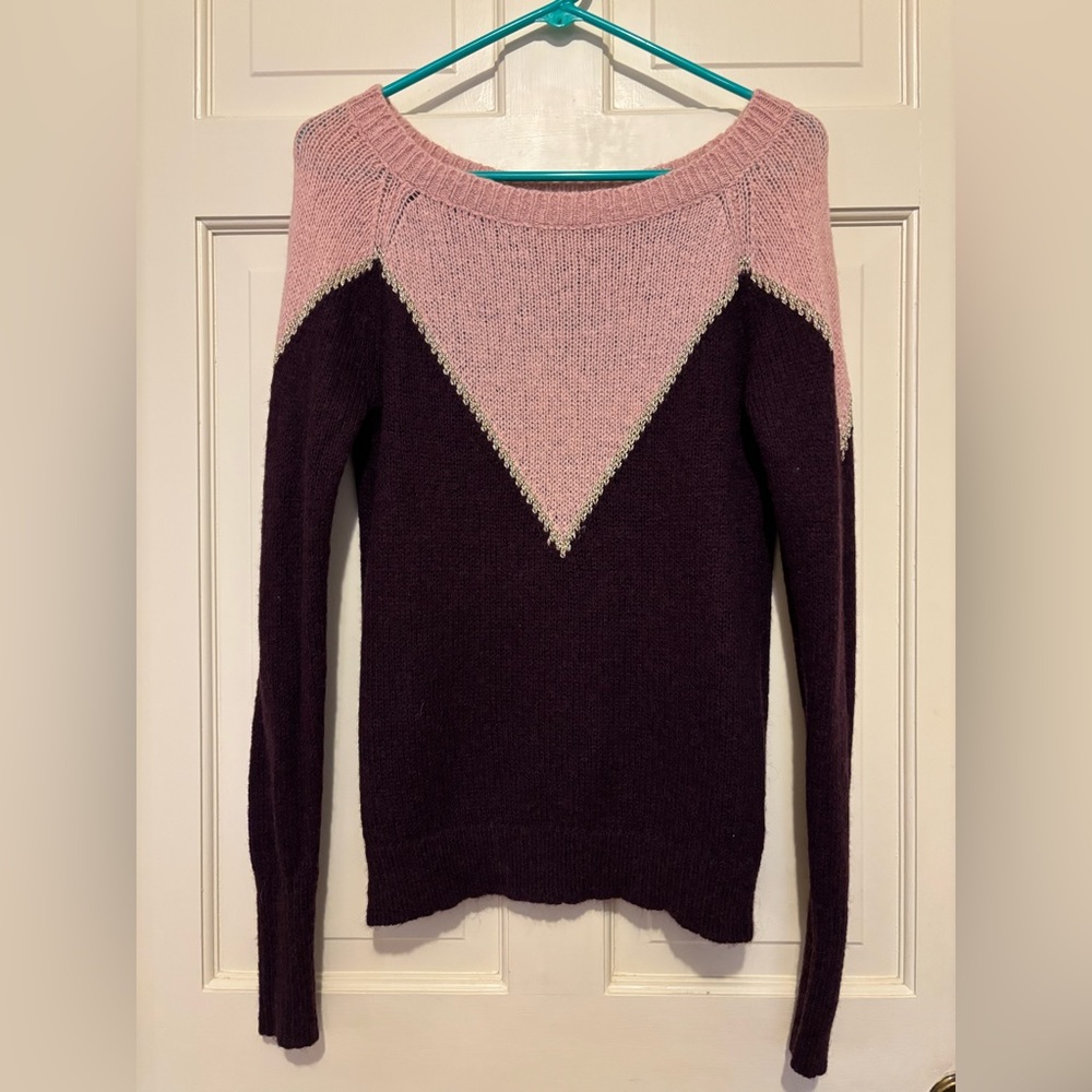Vera Wang sweater shirt travel top long sleeve winter travel party holiday sport